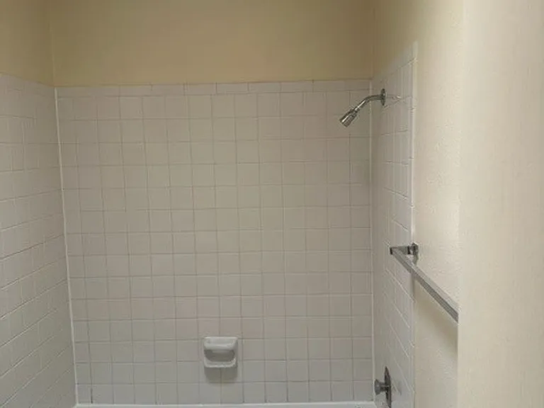 2900 Majestic Rdg #A — Photo 11