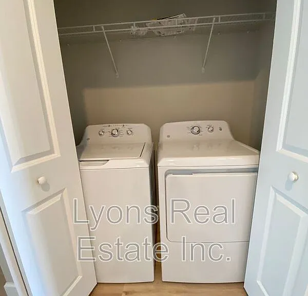 13250 Longville Ave — Photo 22