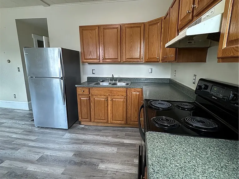 400 W Wayne St — Photo 9