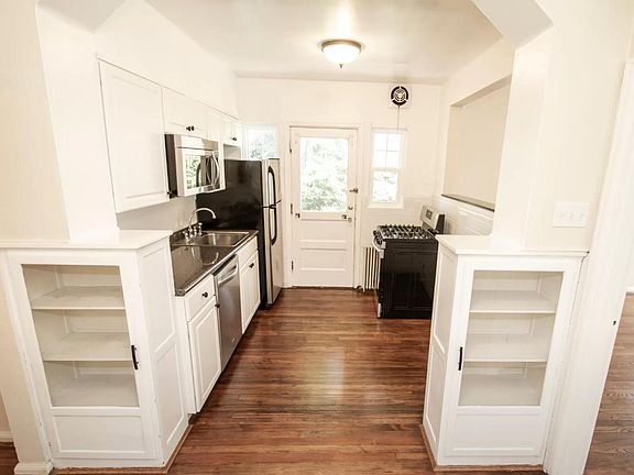 4th image of 1355 Cryer Ave APT 3