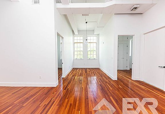 3rd image of 180 Bainbridge St #501