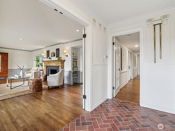 3rd image of 16255 38th Avenue NE