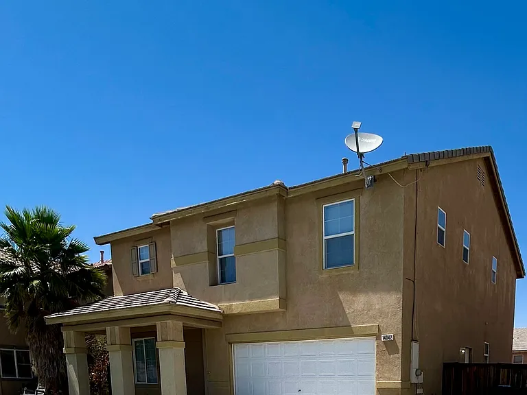 14042 Jockey Ln — Photo 1