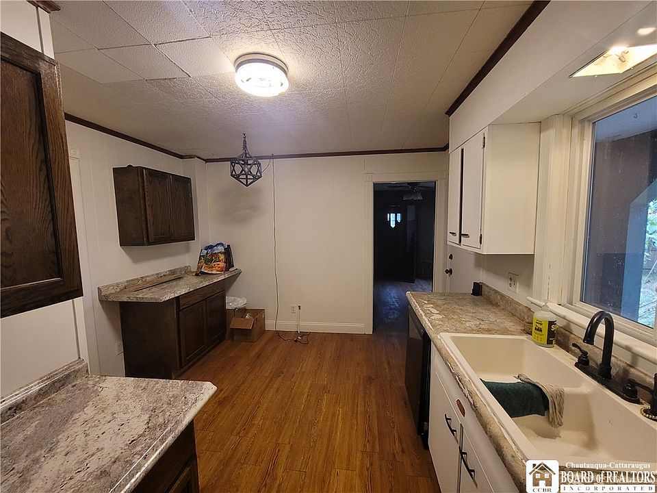 413 Falconer St, Jamestown, NY 14701 Zillow