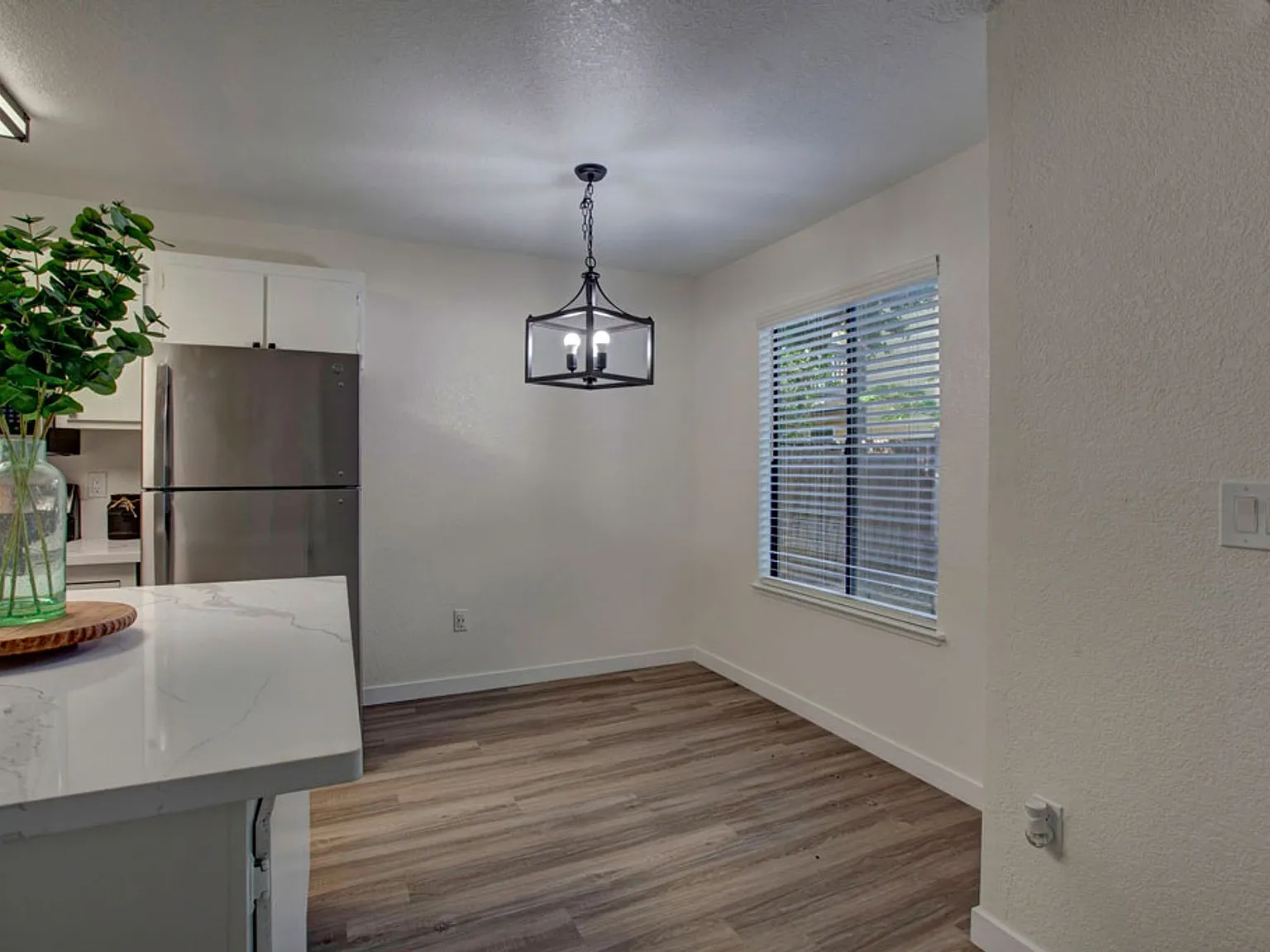 St. George Apartments — Photo 2