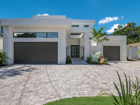 1610 Bay Rd, Sarasota, FL 34239