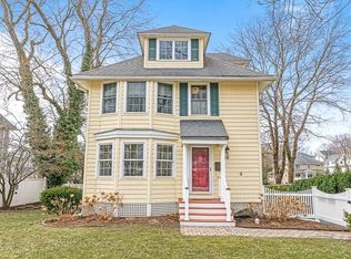 24 Kingsbury St #1, Wellesley, MA 02481