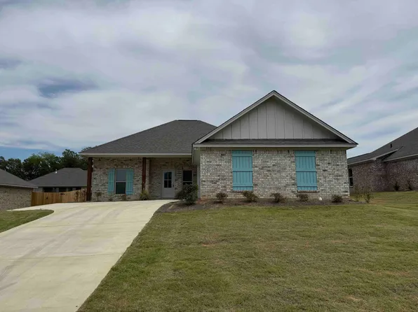 110 Madisonville Dr, Canton, MS 39046