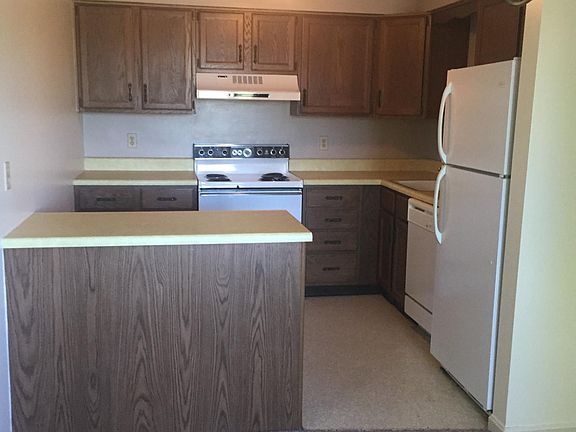 4th image of 1005 Peninsula Dr