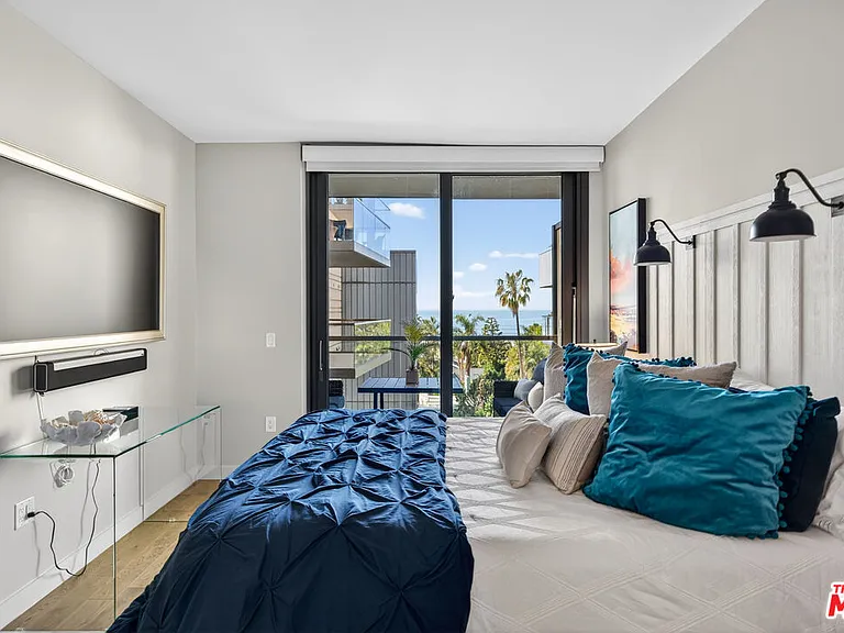 1755 Ocean Ave #702 — Photo 18
