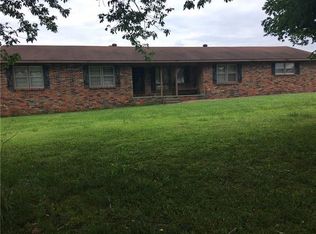 215 Madison 8620 St #8620, Huntsville, AR 72740