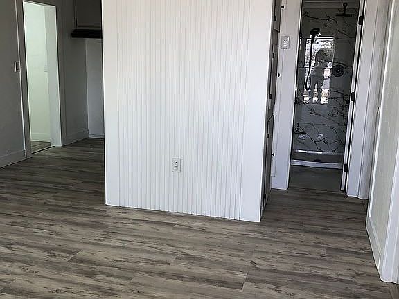 2nd image of 2400 S 1st Ave