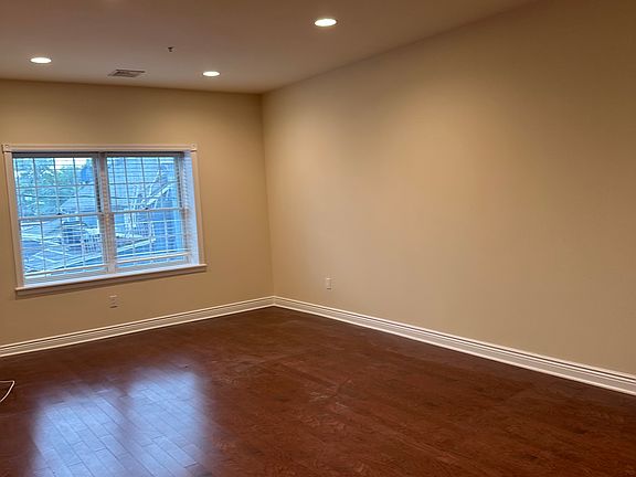 3rd image of 45 Emerson Plz E APT 2