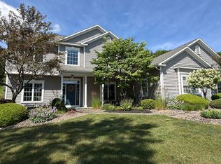6361 Tulipwood Ln, Jamesville, NY 13078