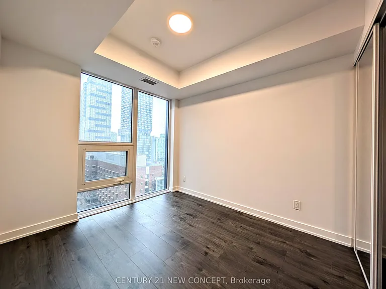 100 Queen St E #1217 — Photo 9