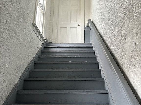 2nd image of 2707 Woodbridge Ave
