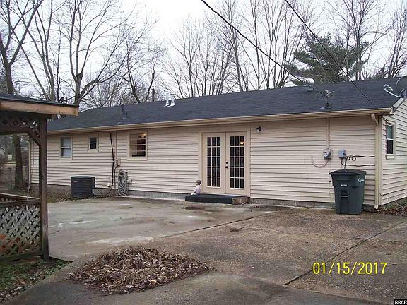 5th image of 2240 Belle Aire Cir