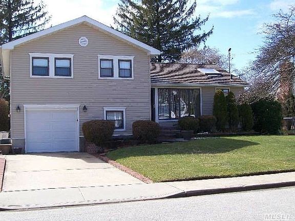 2nd image of 10 Saint Johns Ave