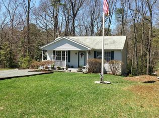 1012 Gringo Ln, Lusby, MD 20657