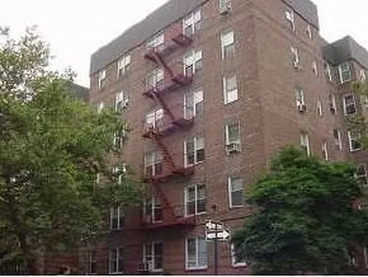 Sold by Maximillion Realty, Inc. | media 1