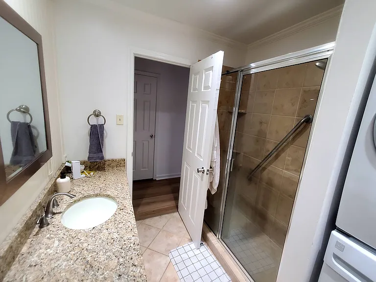 420 N McElroy Rd — Photo 12