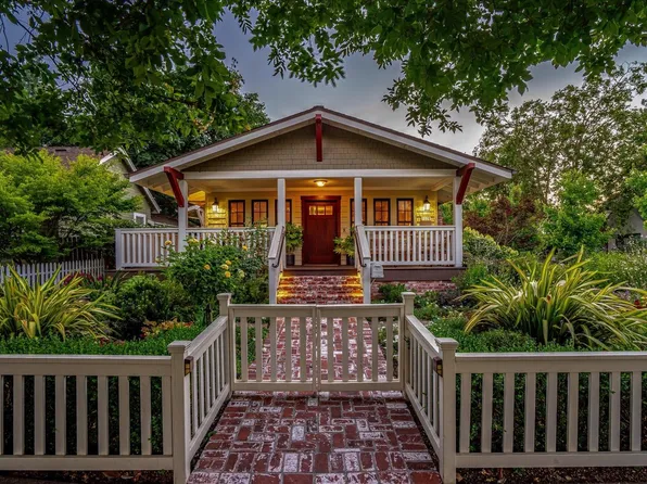 1029 St Helena Avenue, Santa Rosa, CA 95404