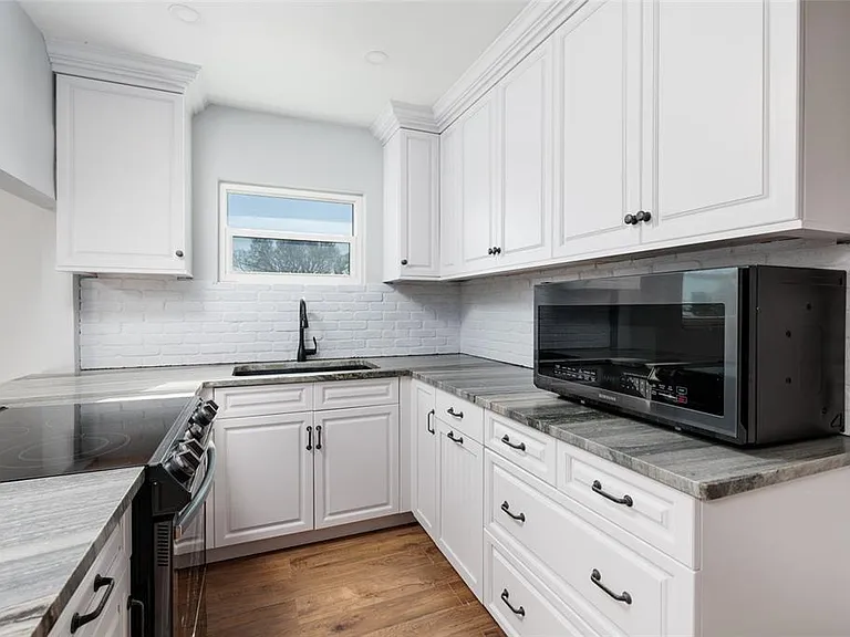 6000 2nd St E #6 — Photo 10