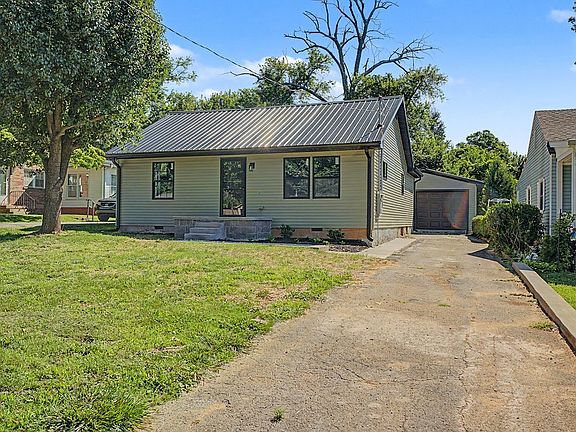 2nd image of 20 Robin Rd
