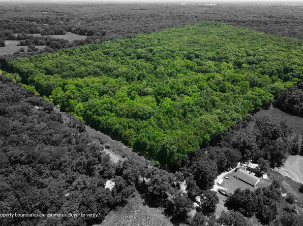 E Mt, Hallsville, MO 65255