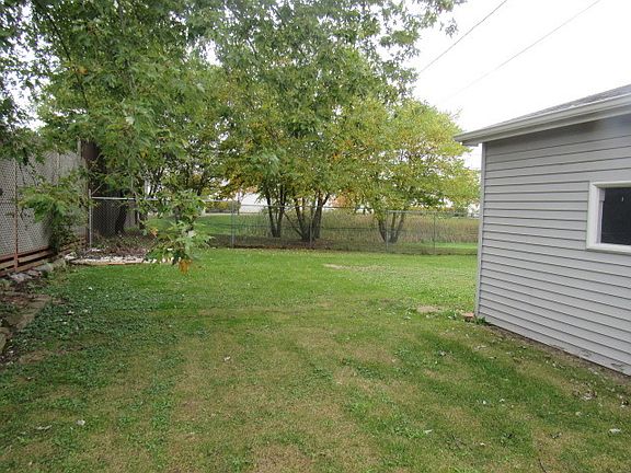 4th image of 20 N Chase Ave
