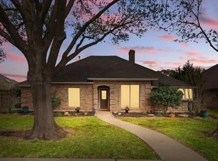 2510 Cresthaven Dr, Garland, TX 75040