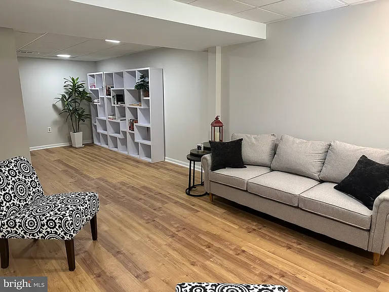 4847 Chevy Chase Dr #172 — Photo 30