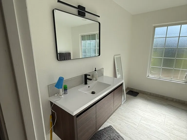 136 Cerro Ct #B — Photo 6