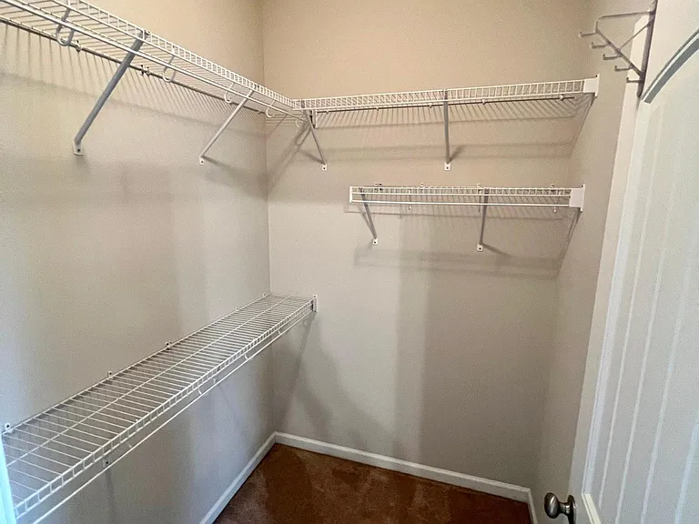 325 S Stonegate Dr — Photo 17