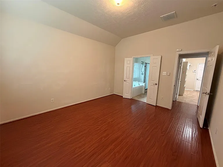 6826 Pheasant Oak Dr — Photo 8