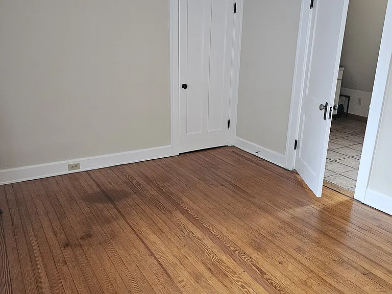 2863 E Derbyshire Rd #3 — Photo 8