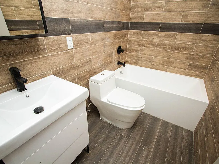 1716 Woodbine St #2RLX — Photo 4