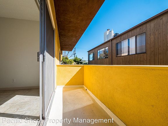 2nd image of 2626 11th St APT 5