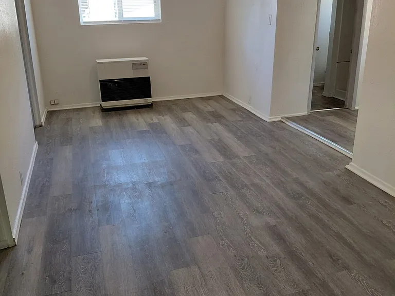 738 Shasta St — Photo 3