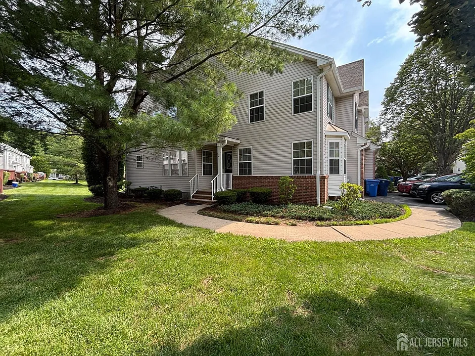 107 Amy Dr