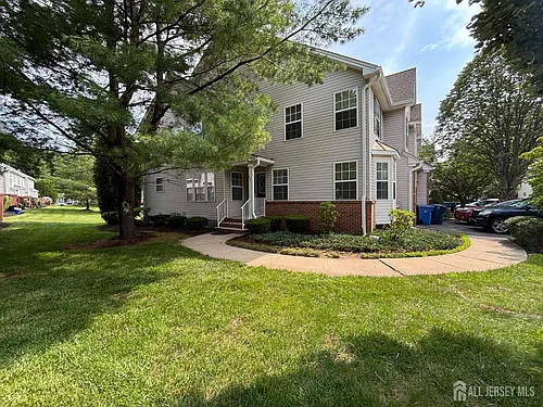 107 Amy Dr Photo 1