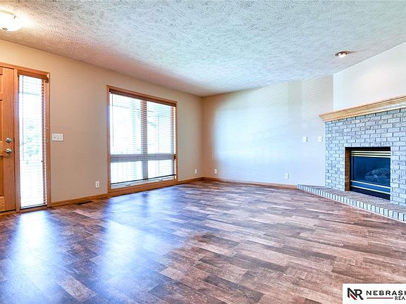 3rd image of 1519 Papillion Dr