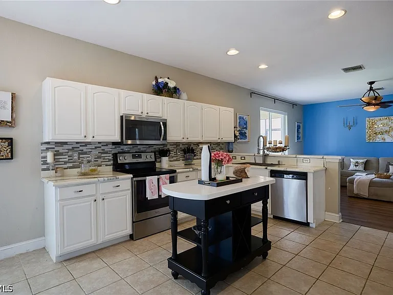 2059 Willow Branch Dr — Photo 9