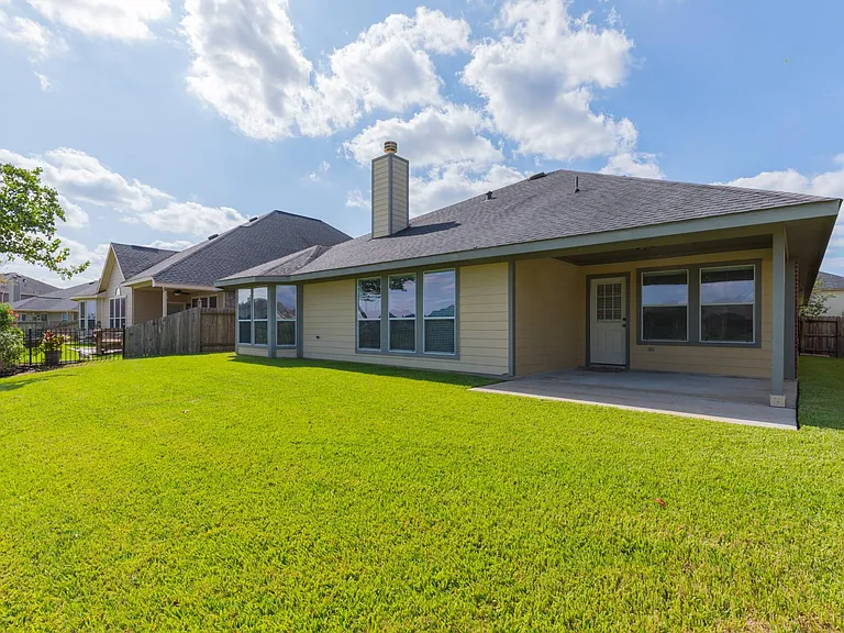 835 Aqua Vista Ln — Photo 3