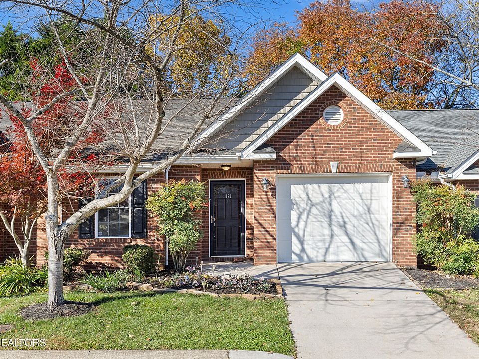 1st image of 1121 Crested Springs Way