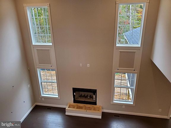 5th image of 24050 Woodmore Dr