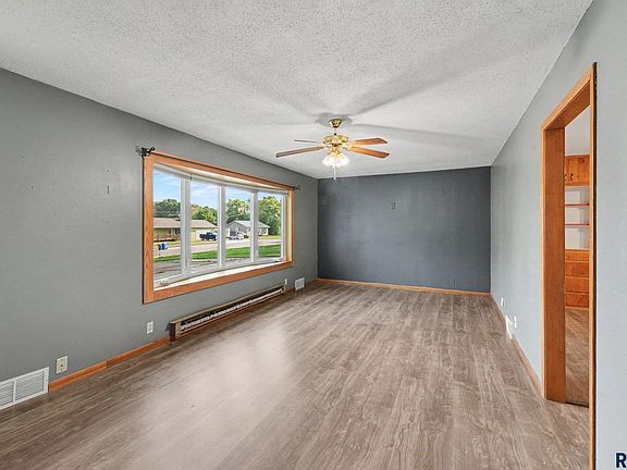 5th image of 1021 4th St