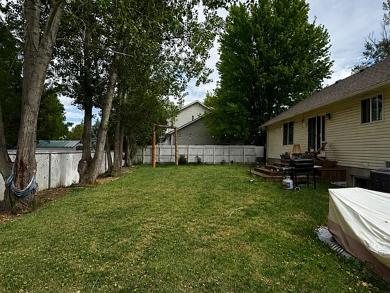 231 N Mill Rd E — Photo 25