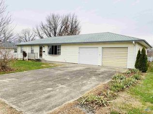 109 Pawnee St, Clinton, MO 64735