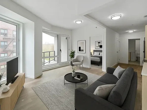 2735 East 13th Street image 2 of 6